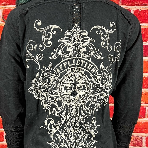 Affliction Women’s  long sleeve sweater - Picture 3 of 9